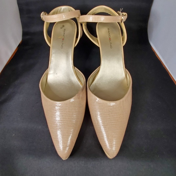 Bandolino Strap Heels - Picture 2 of 4